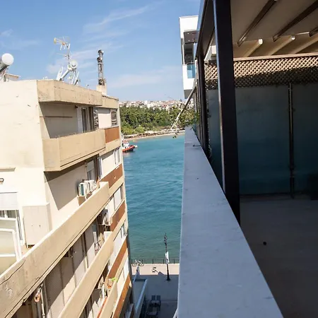 Ampotis Luxury By The Sea Lejlighed *
