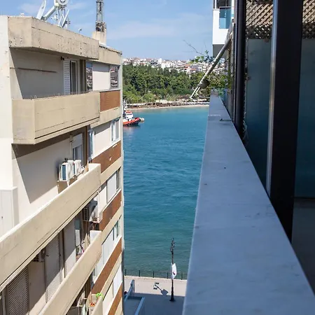 Ampotis Luxury By The Sea Chalkís